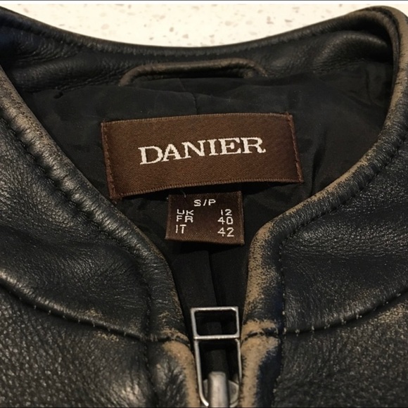 EUC Danier Moto Zip Up Leather Jacket - Picture 4 of 5